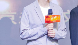 电视剧演员李健,从歌手到演员，跨越艺术领域的璀璨星途