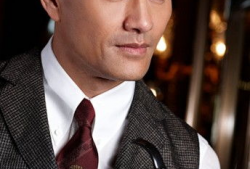 吕良伟电视剧,硬汉风采，传奇人生