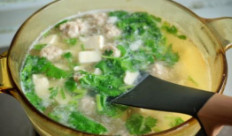 芝麻豆腐汤怎么做好吃,家常美味，营养滋补的完美融合